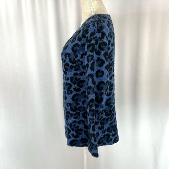 Jamison Blue Leopard Print Sweater Pullover - Picture 2 of 13